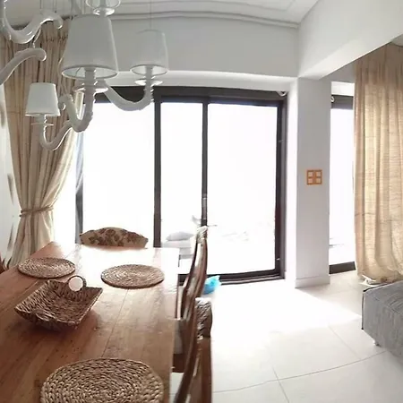 Loutraki Μοναδικής Θέσης Διαμέρισμα Στη Θάλασσα Exterior photo