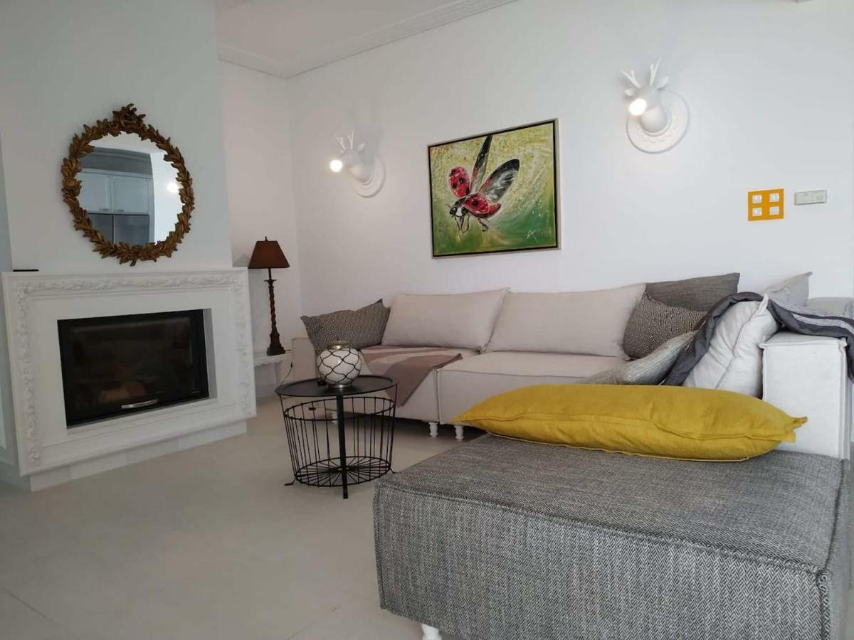 Apartment μοναδικής θέσης στη θάλασσα *